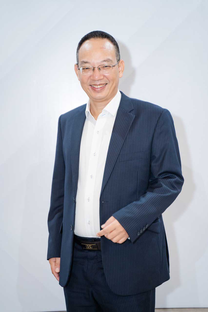 TS Phan Tất Thứ
